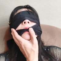 灰鸟原创，黑色裙子很不错！