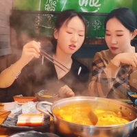 象人原创，你们两个很会玩！