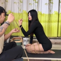 贝特原创，黑色裙子好看！